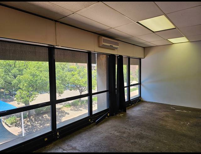 588M² OFFICE TO LET IN ALRODE